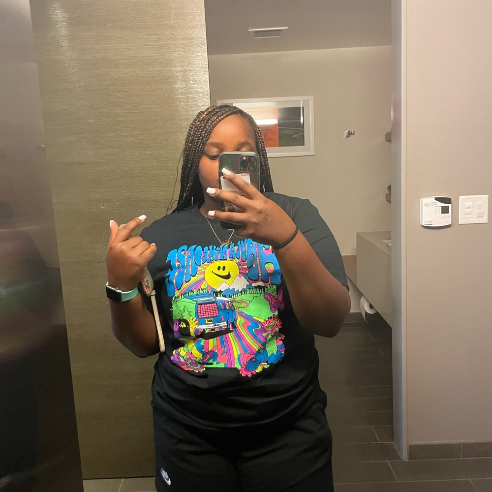 Meet your Posher, Nyla